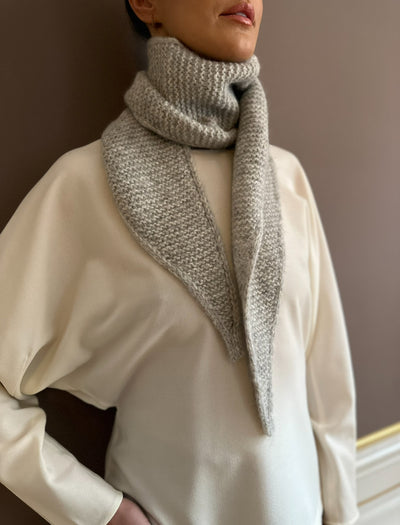 Handknitted alpaca and merino wool scarf